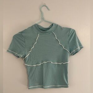 seer blue topstitch athletic crop top size small